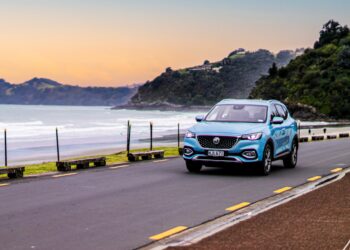 MG reduces EV prices